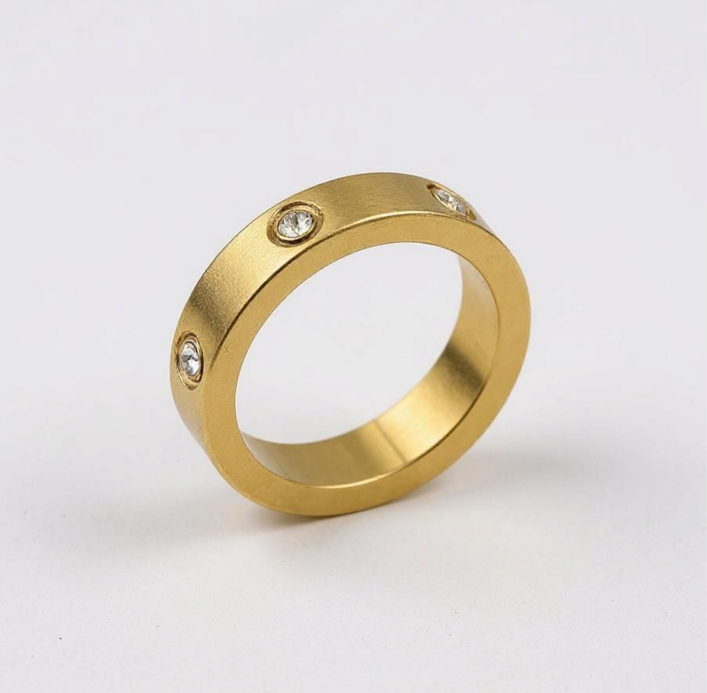 Lustra Zircon Band