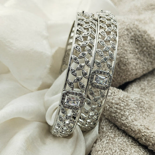 Baagh-e-Fitna (White)