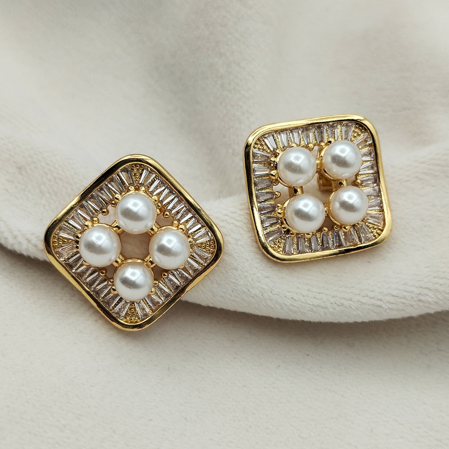 Lila Pearl Studs