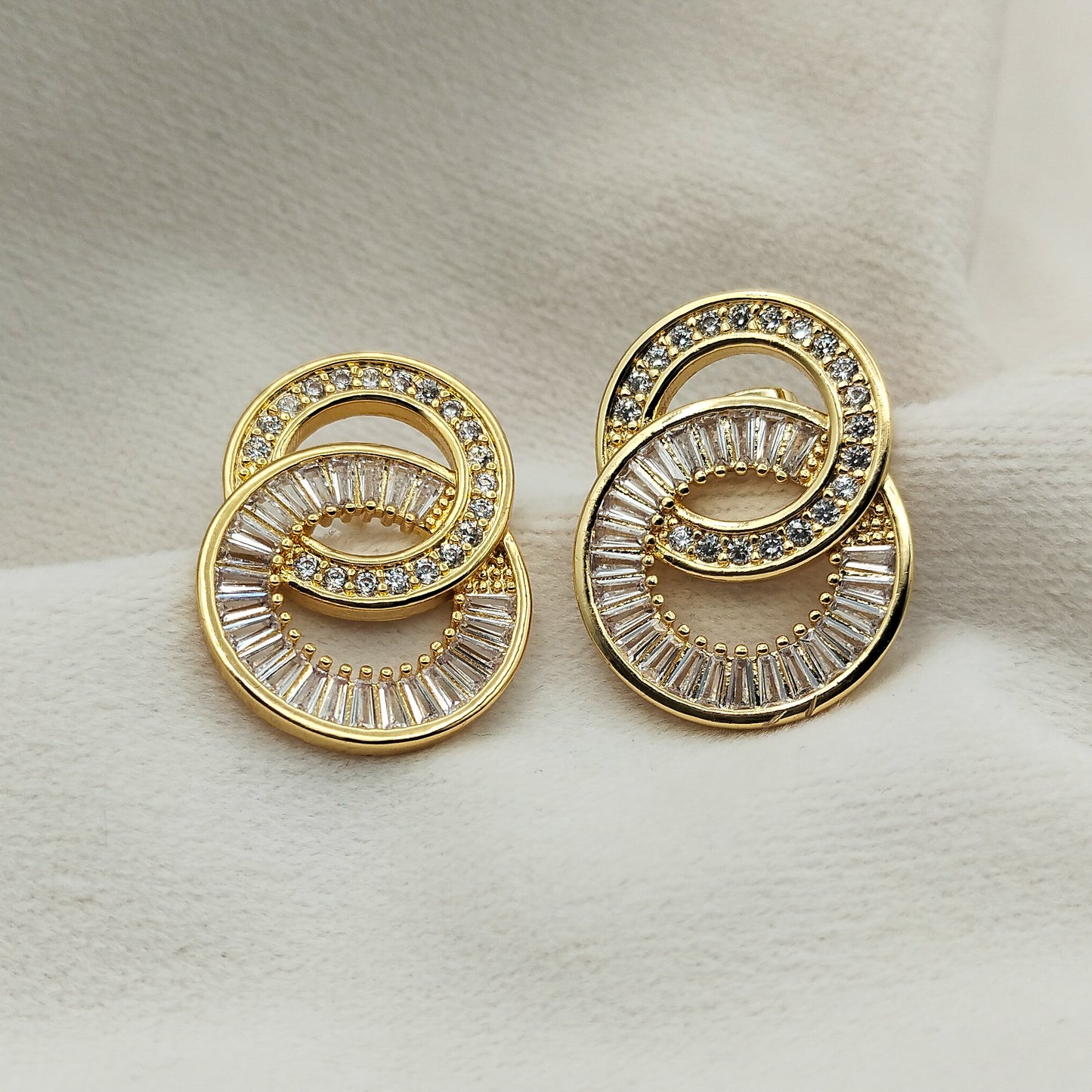 Aura Studs