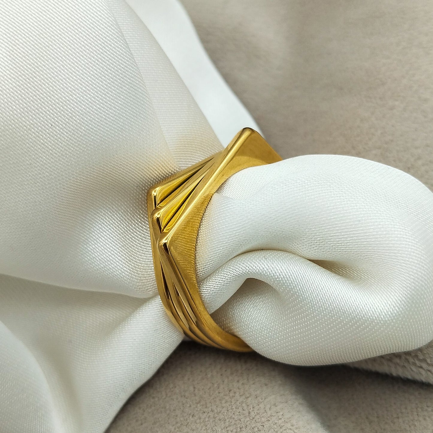 Everyday Golden Trio Ring