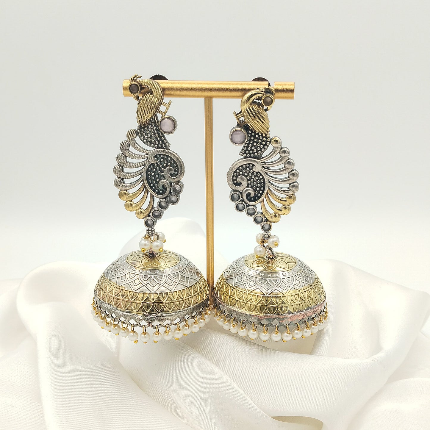 Gulbahar Jhumkay