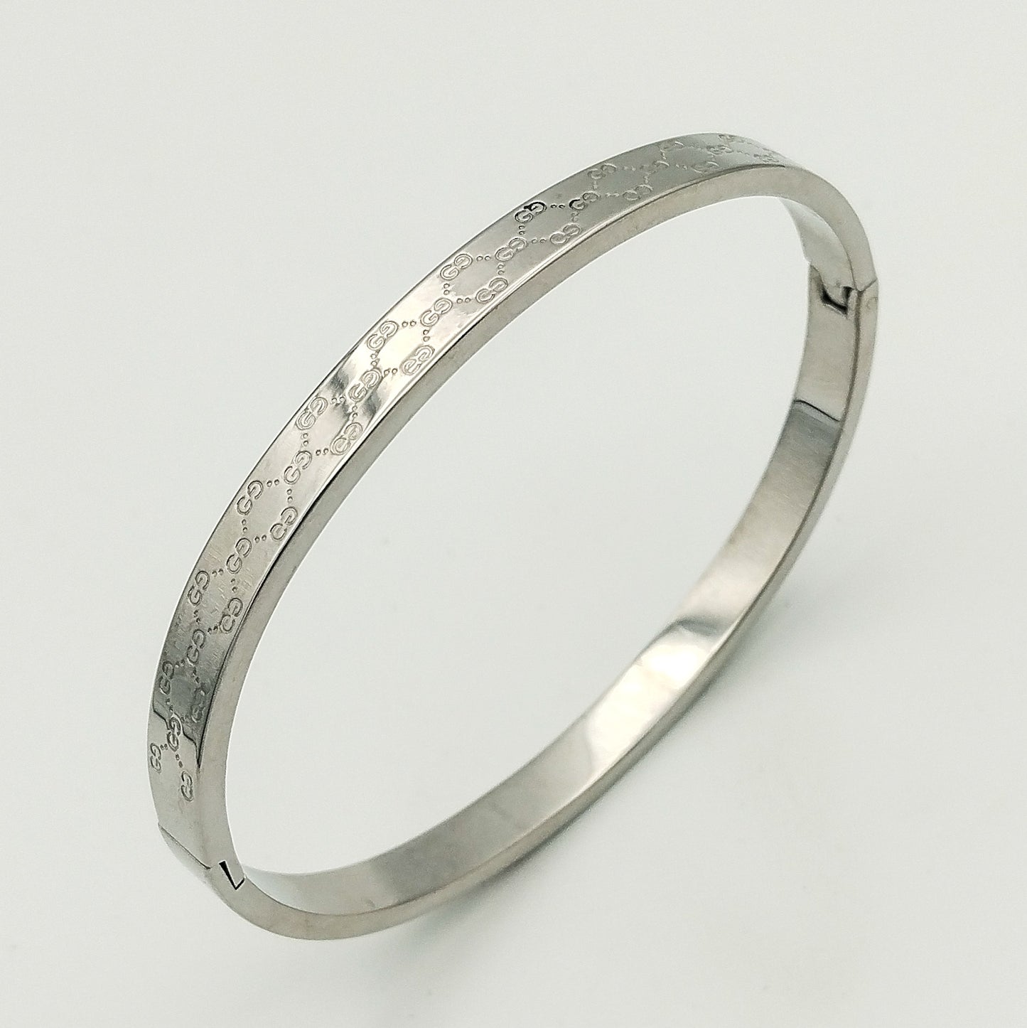 Gucci Silver Bangle