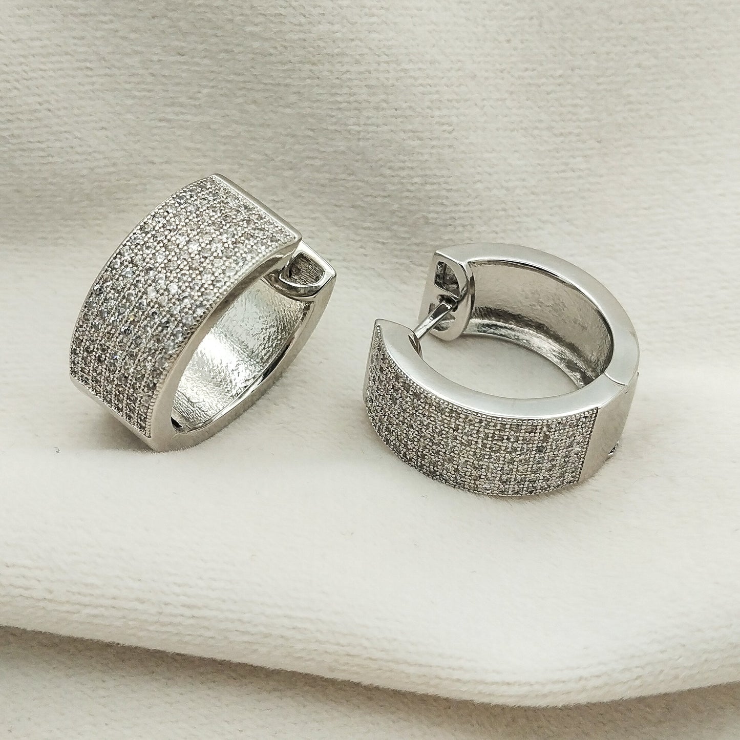 Bold Arctic Hoops