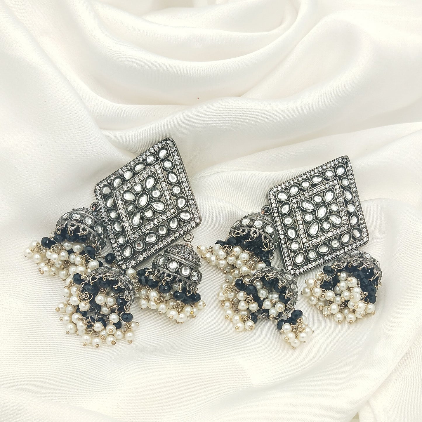 Shabraz (Black)