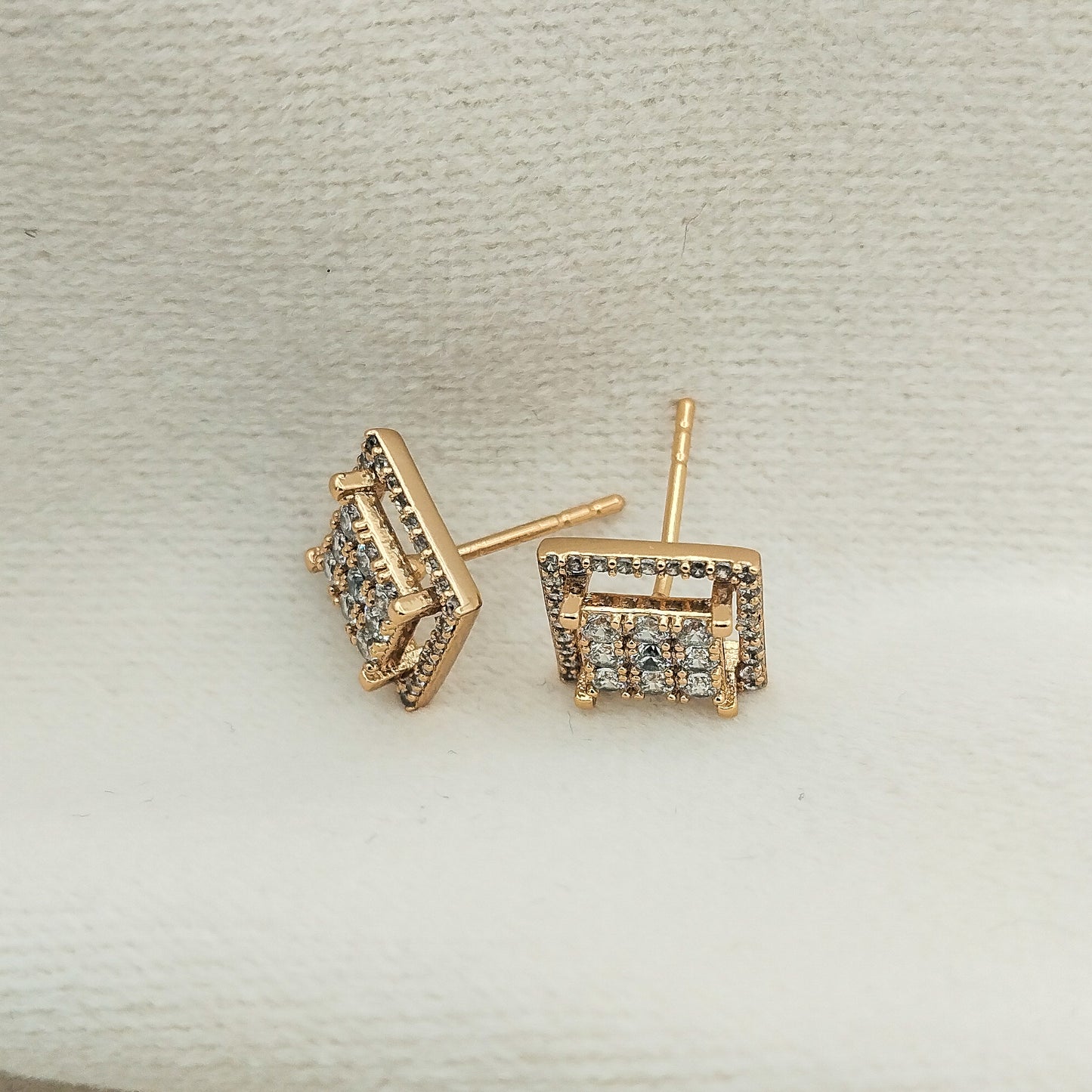 Rayline Studs