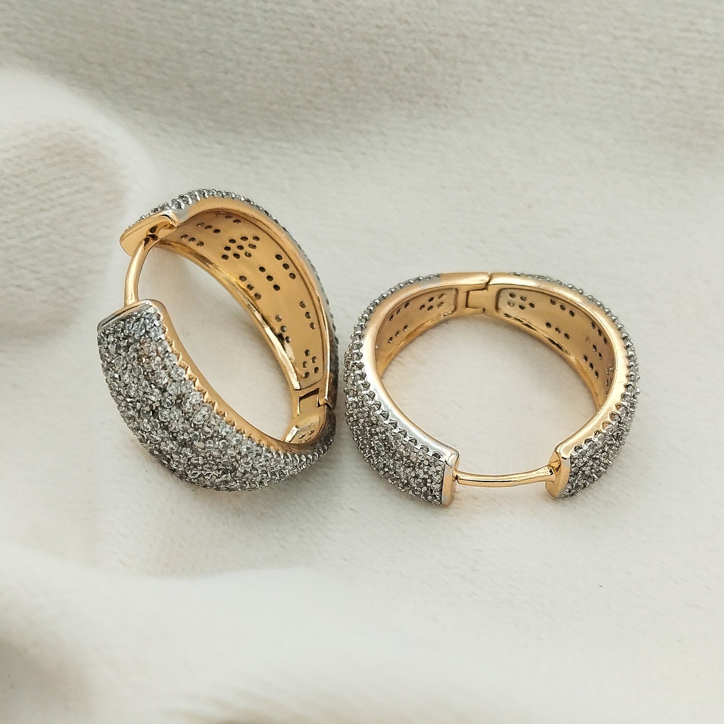 Zircon Orbit Hoops