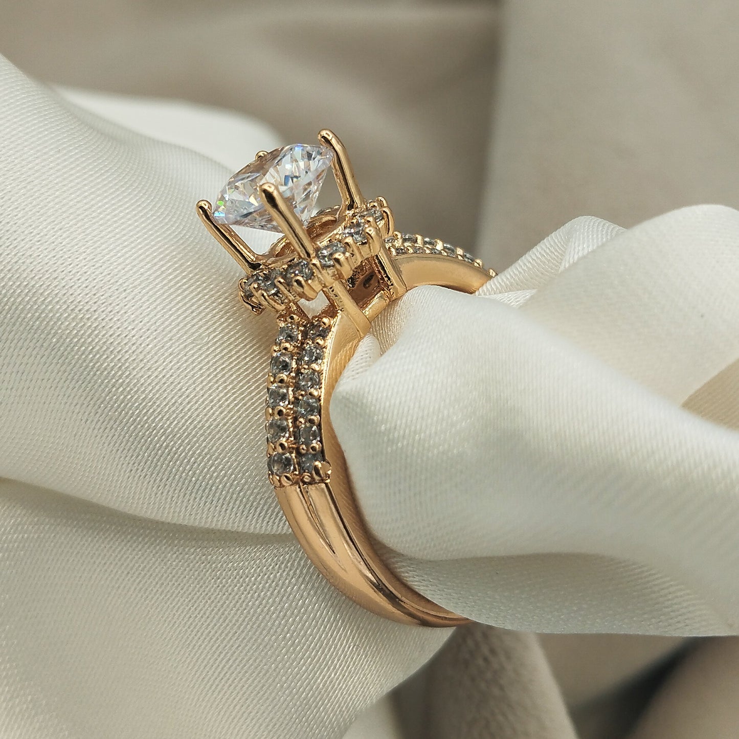 Zirca Crown Ring