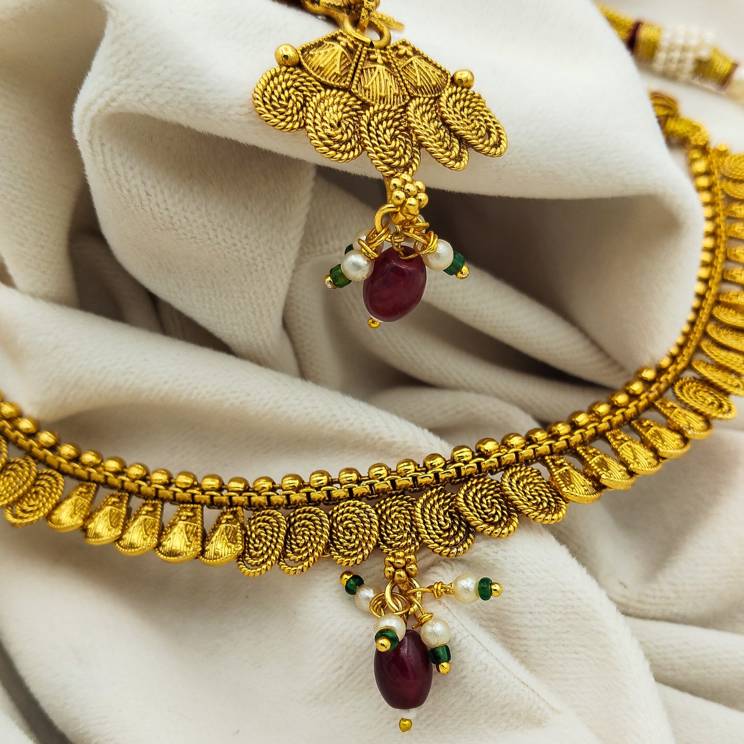 Zar-e-Raz Gold Plated Necklace Set