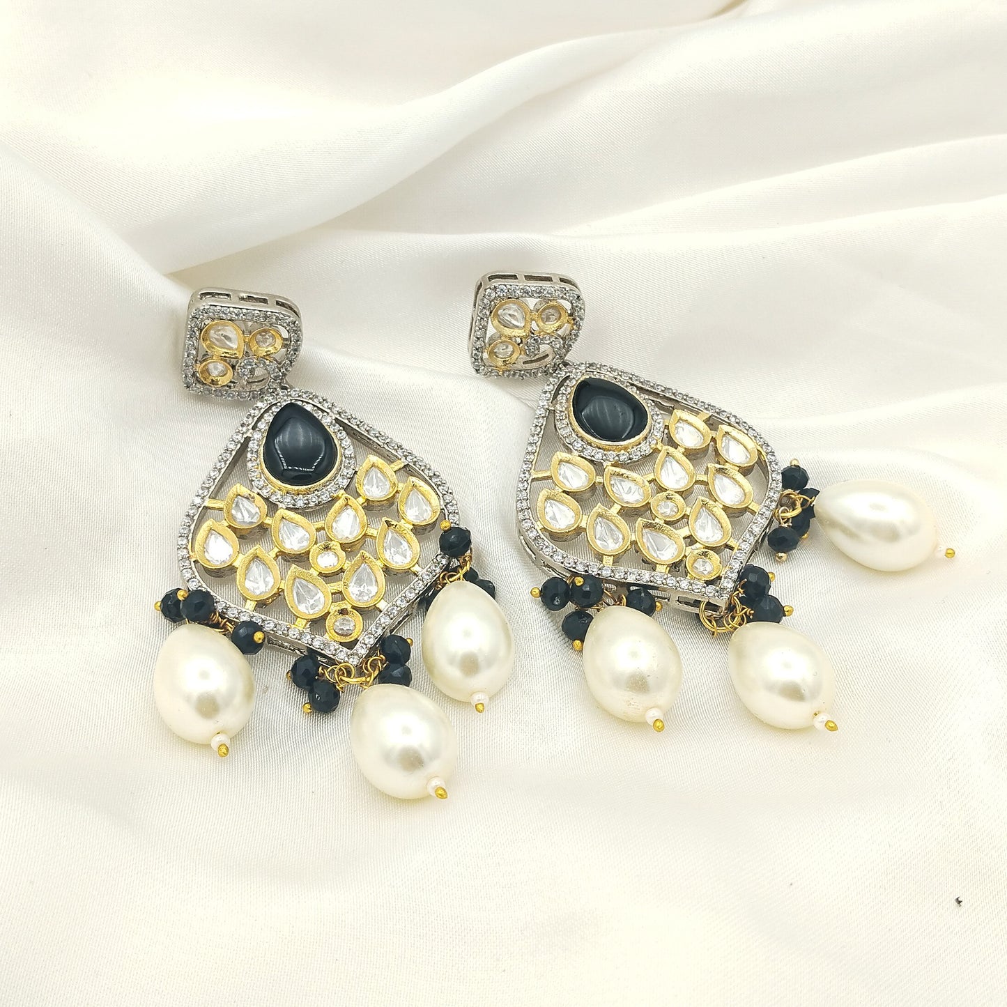 Farzaneh (Black)