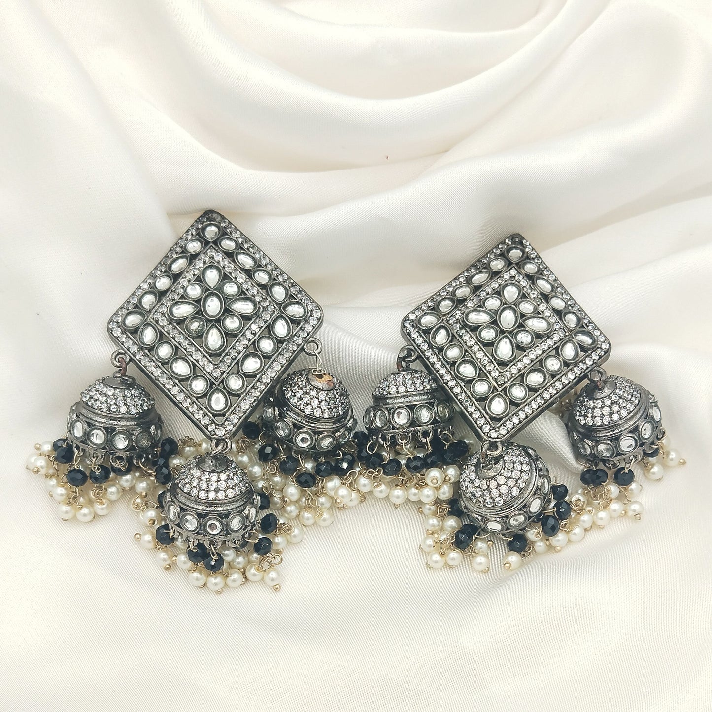 Shabraz (Black)