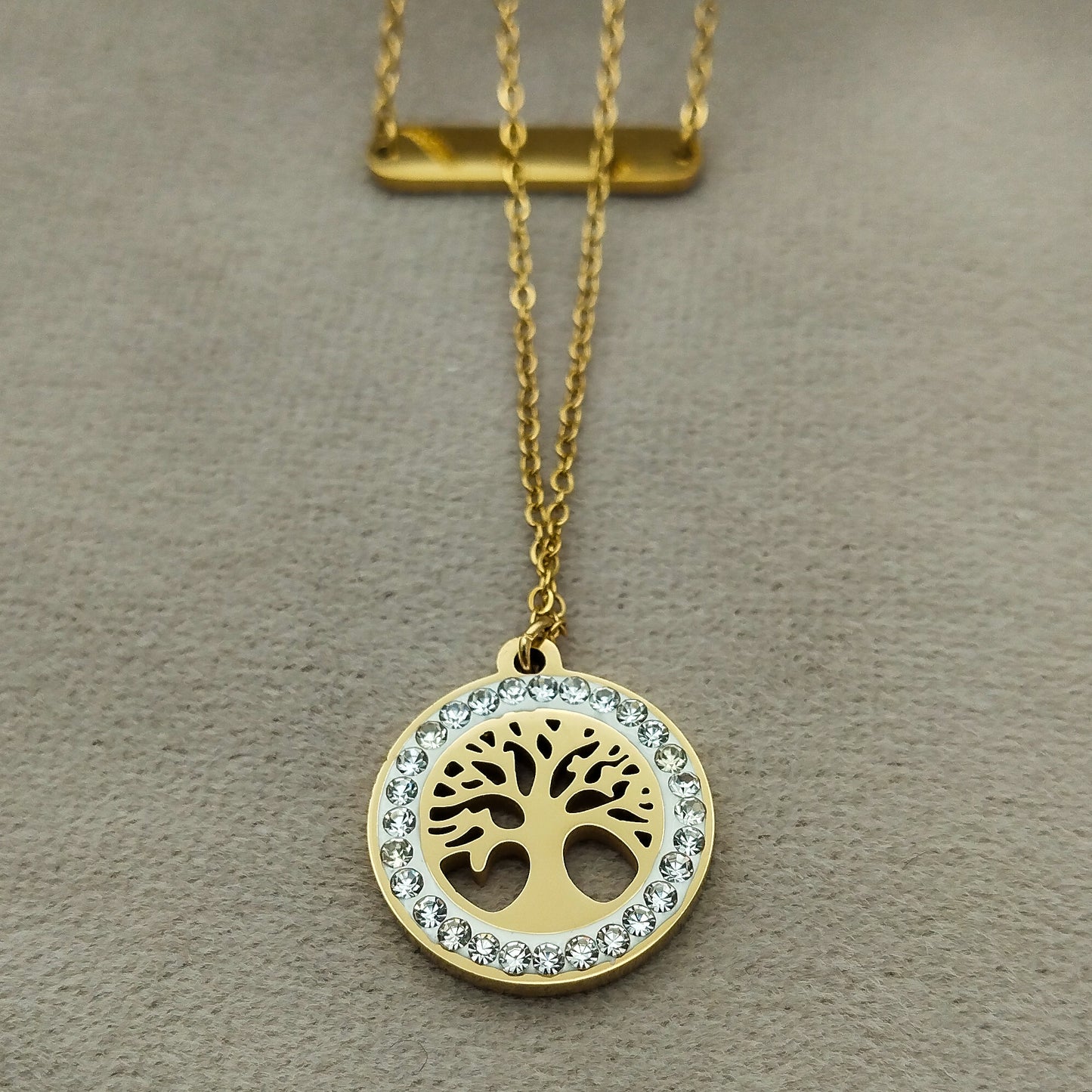 Vellina Neck Chain
