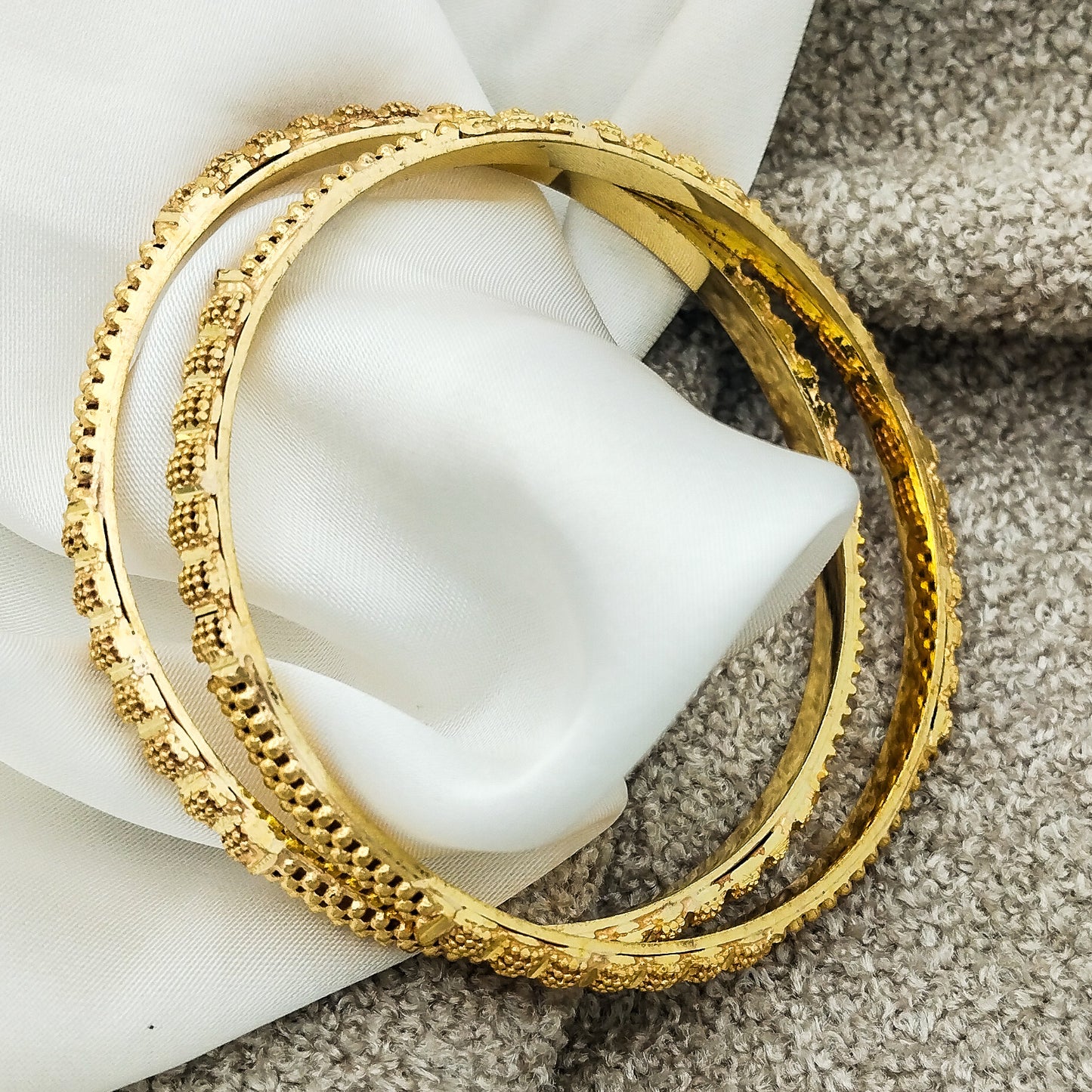 Zarnaz Gold Choorian (Pair)