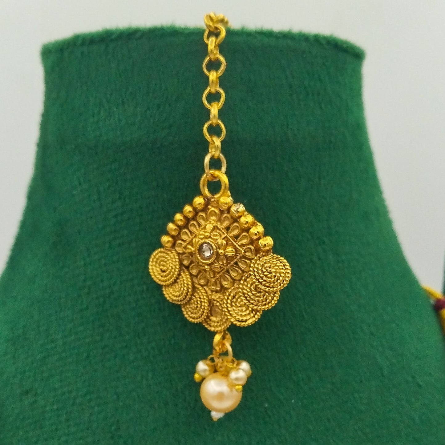 Zohreen Gold Plated Necklace Set