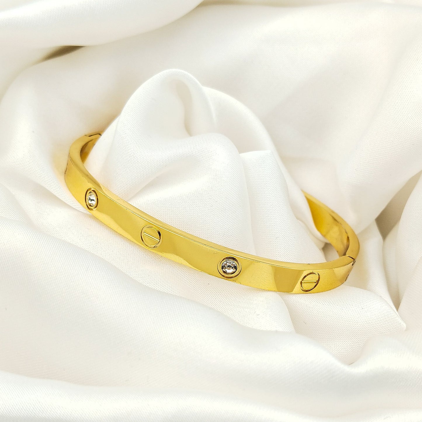 Nisa Glow Bangle