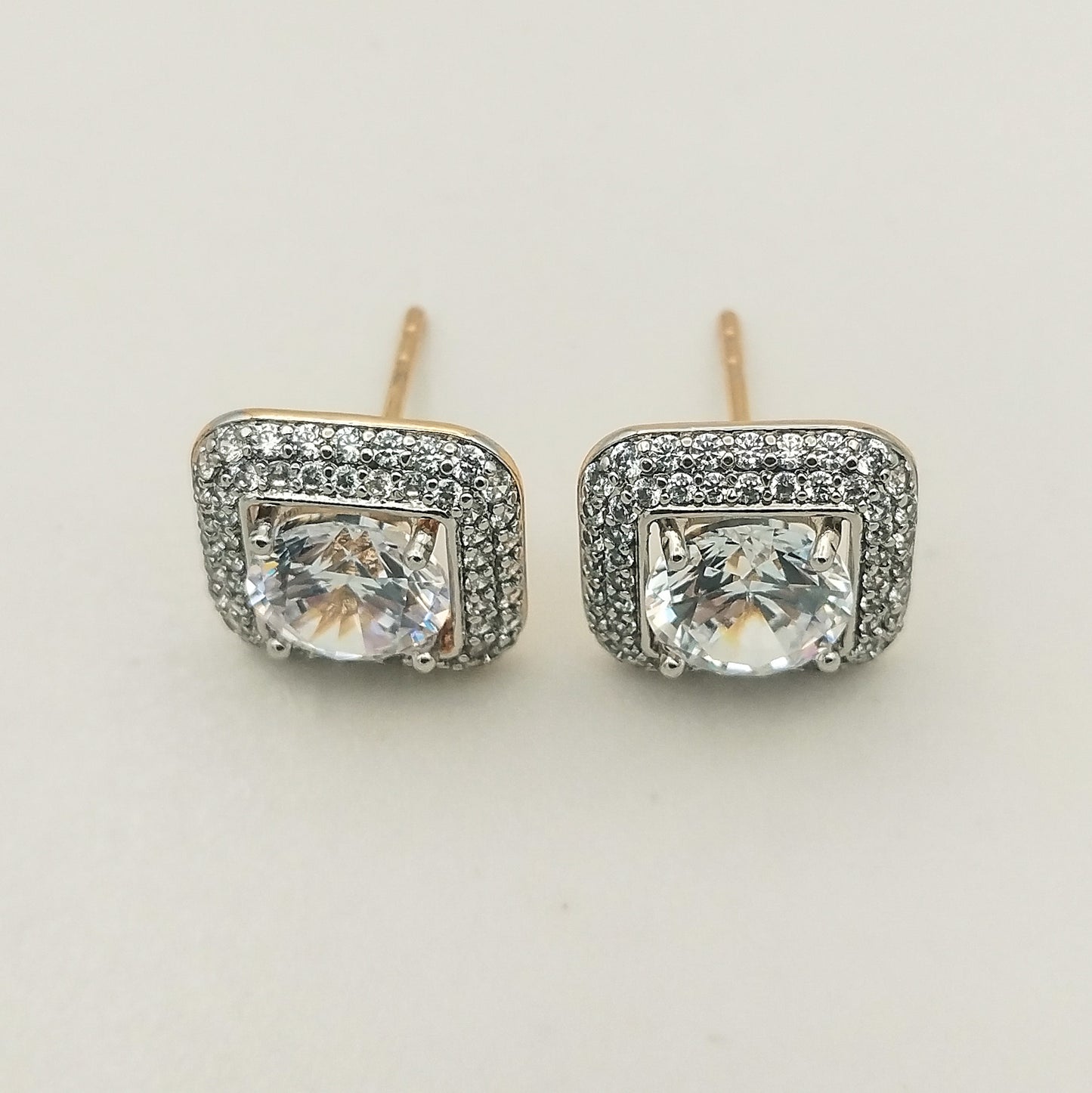 Glowbite Studs