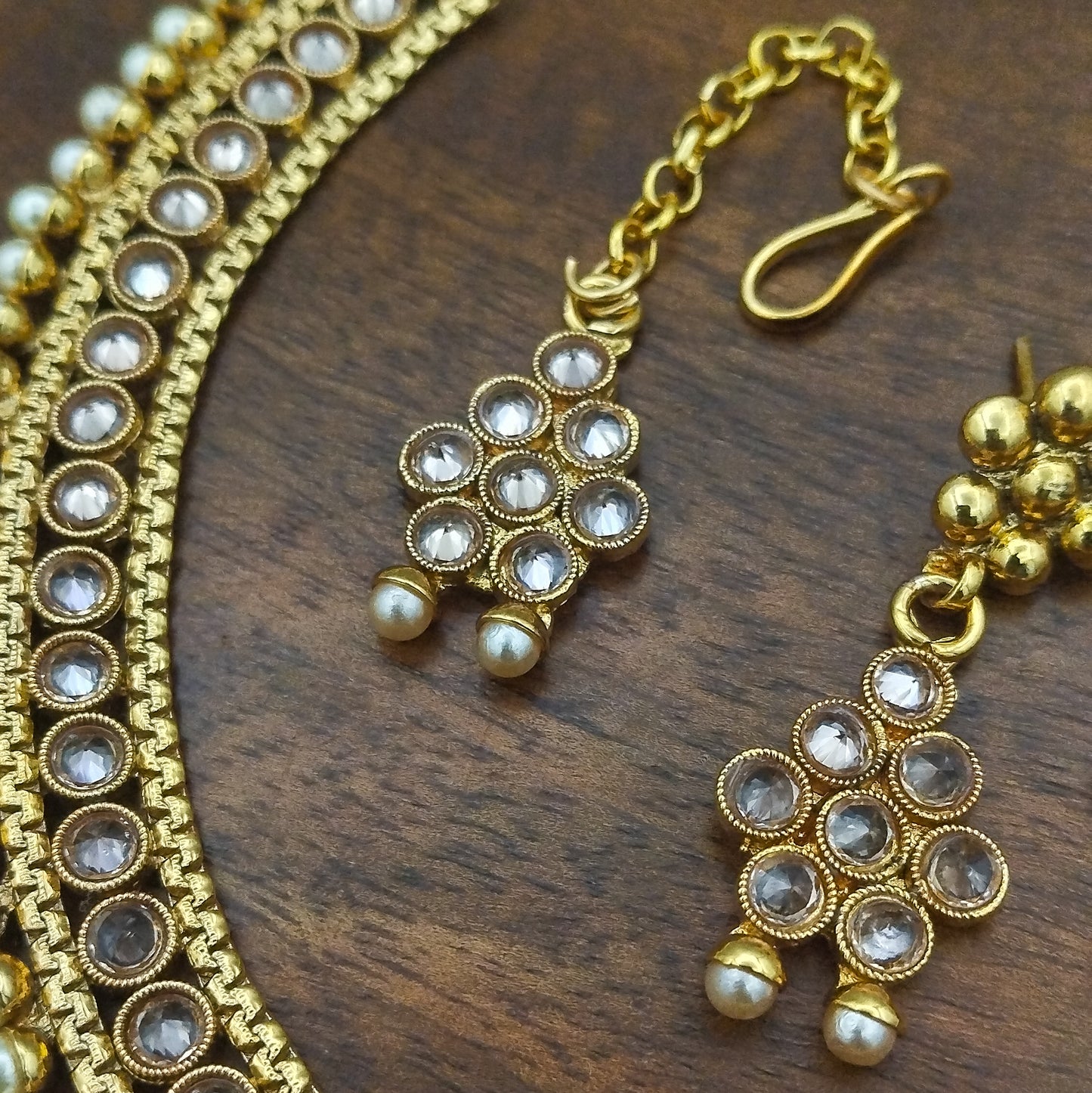 Aneesa Necklace Set