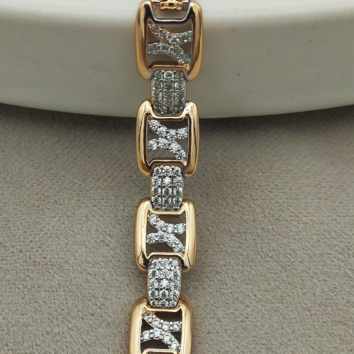 Dilzar Zircon Bracelet