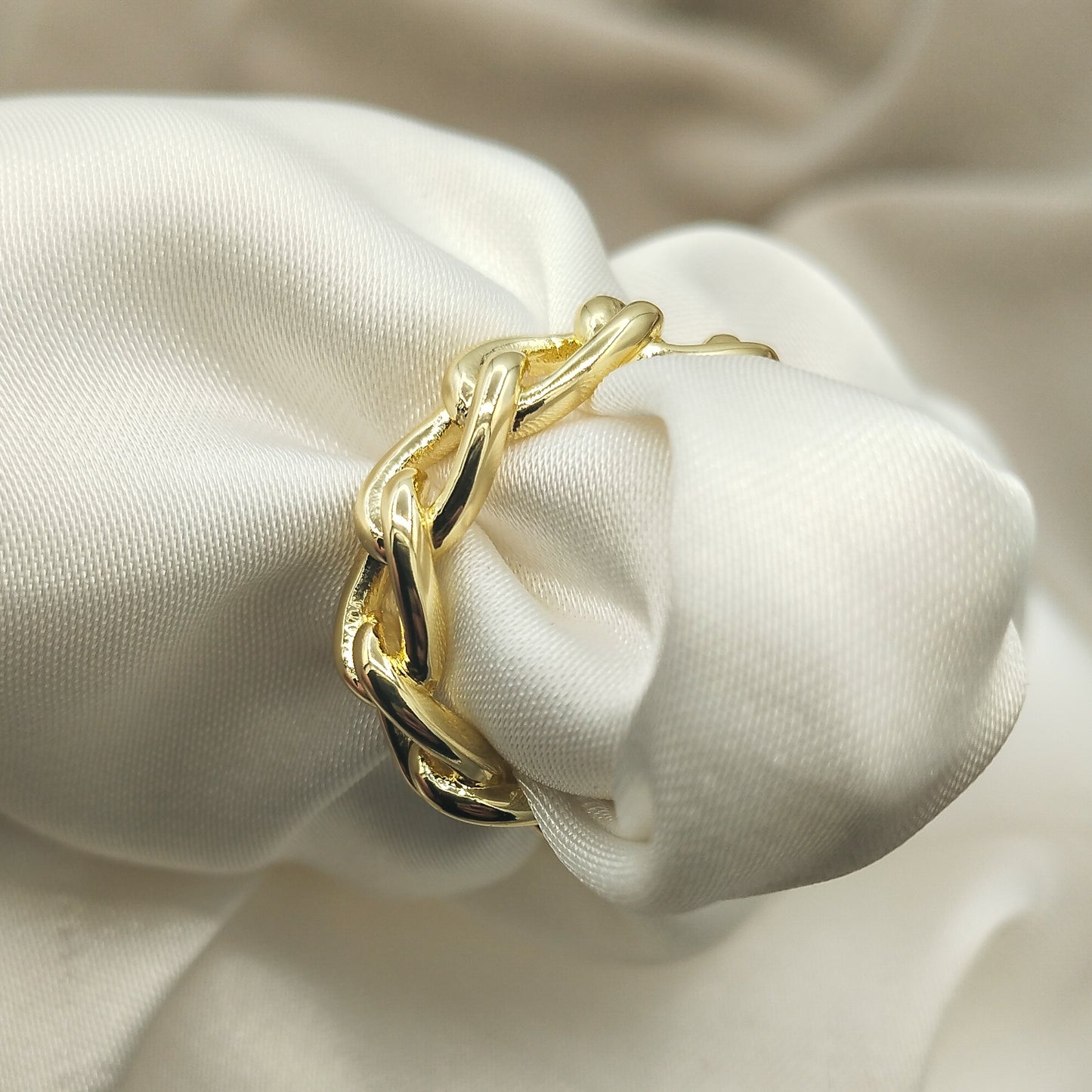 Orolin Chain Adjustable Ring