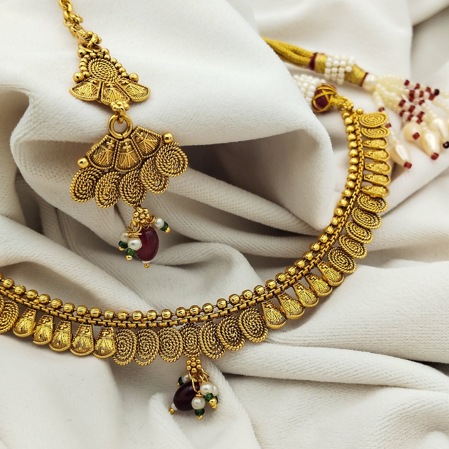 Zar-e-Raz Gold Plated Necklace Set