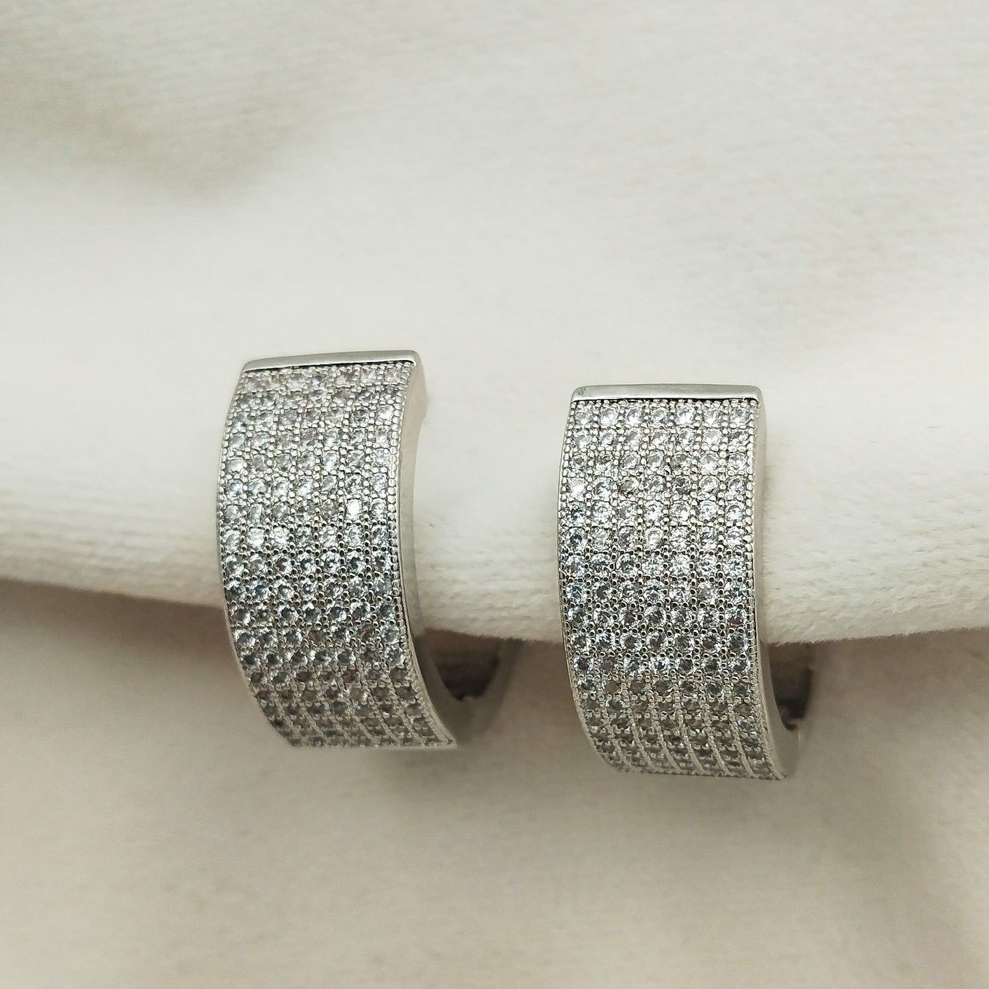 Bold Arctic Hoops