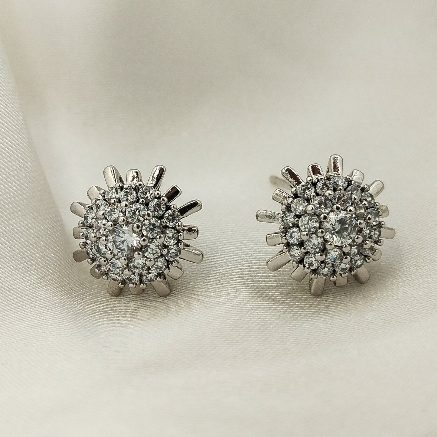 Diamondline Studs