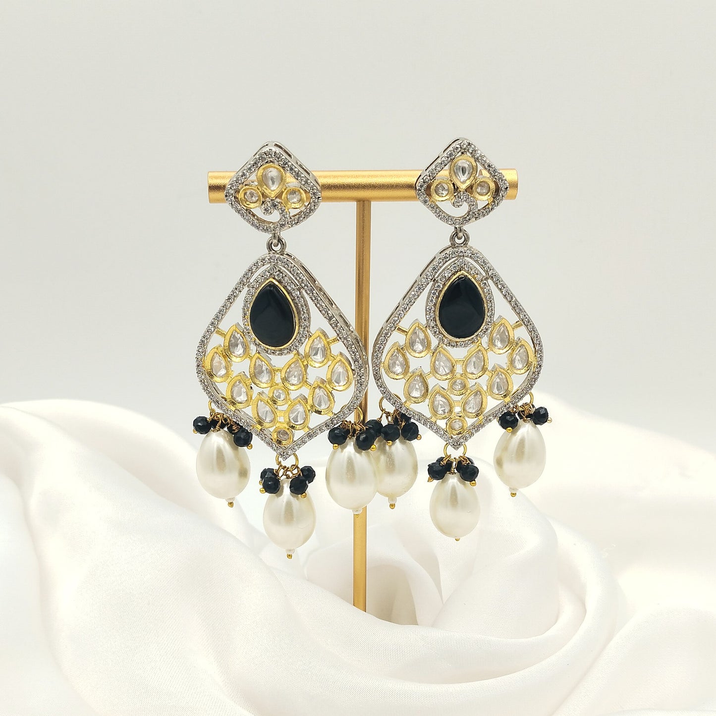 Farzaneh (Black)