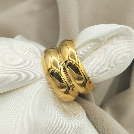 Luxe Loop Ring