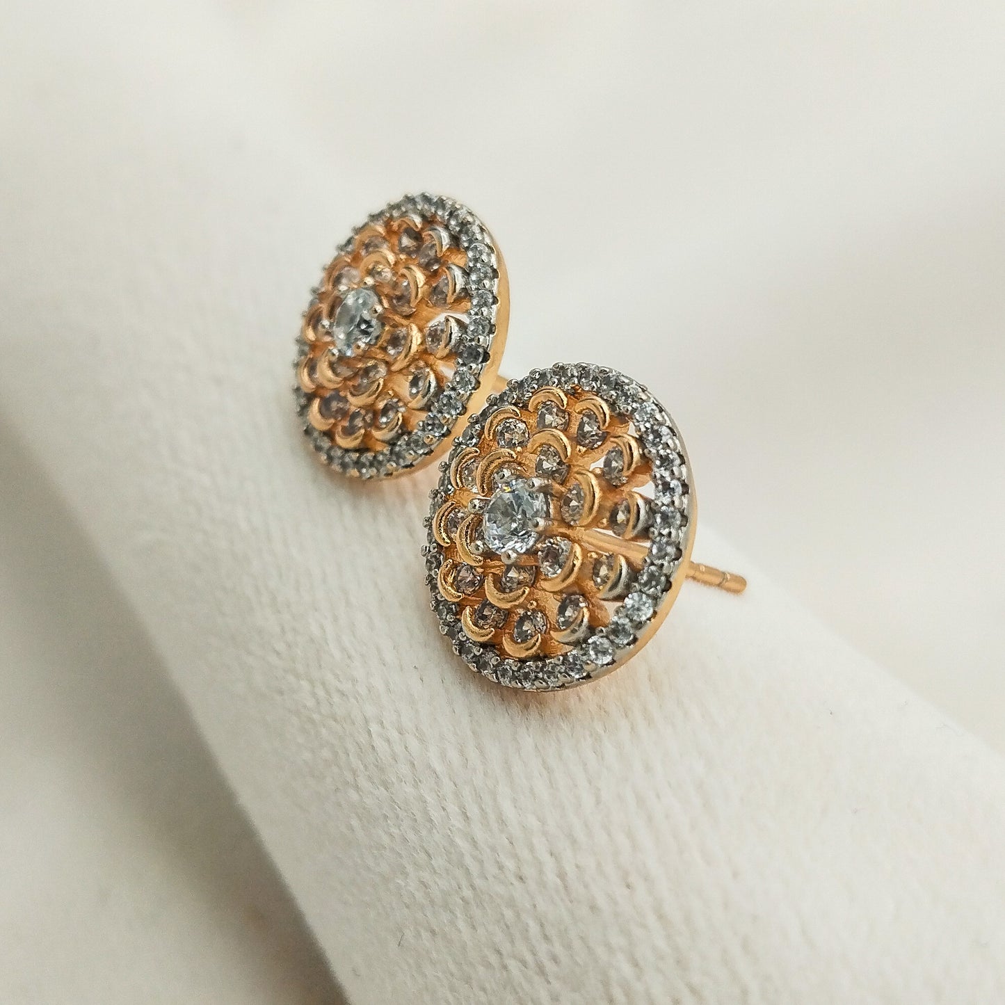 Muse Studs