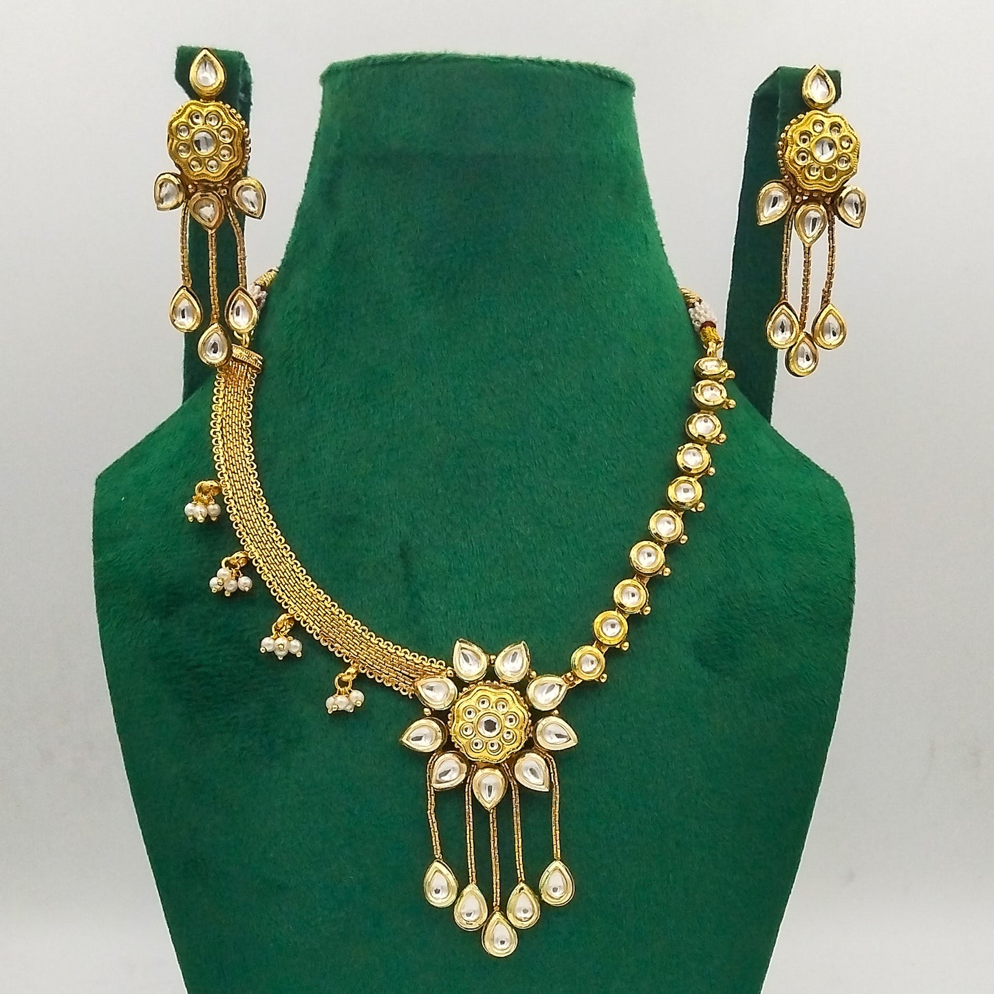 Shahbano Necklace Set