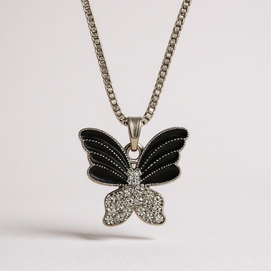 Vola Necklace