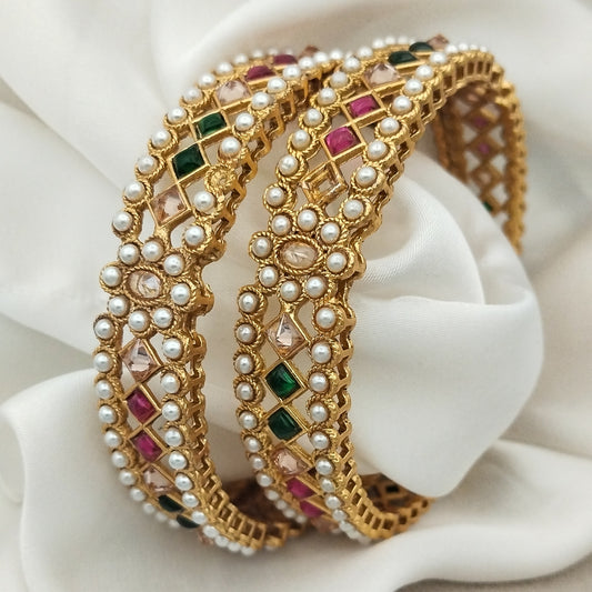 Naurang Karray (Pair)