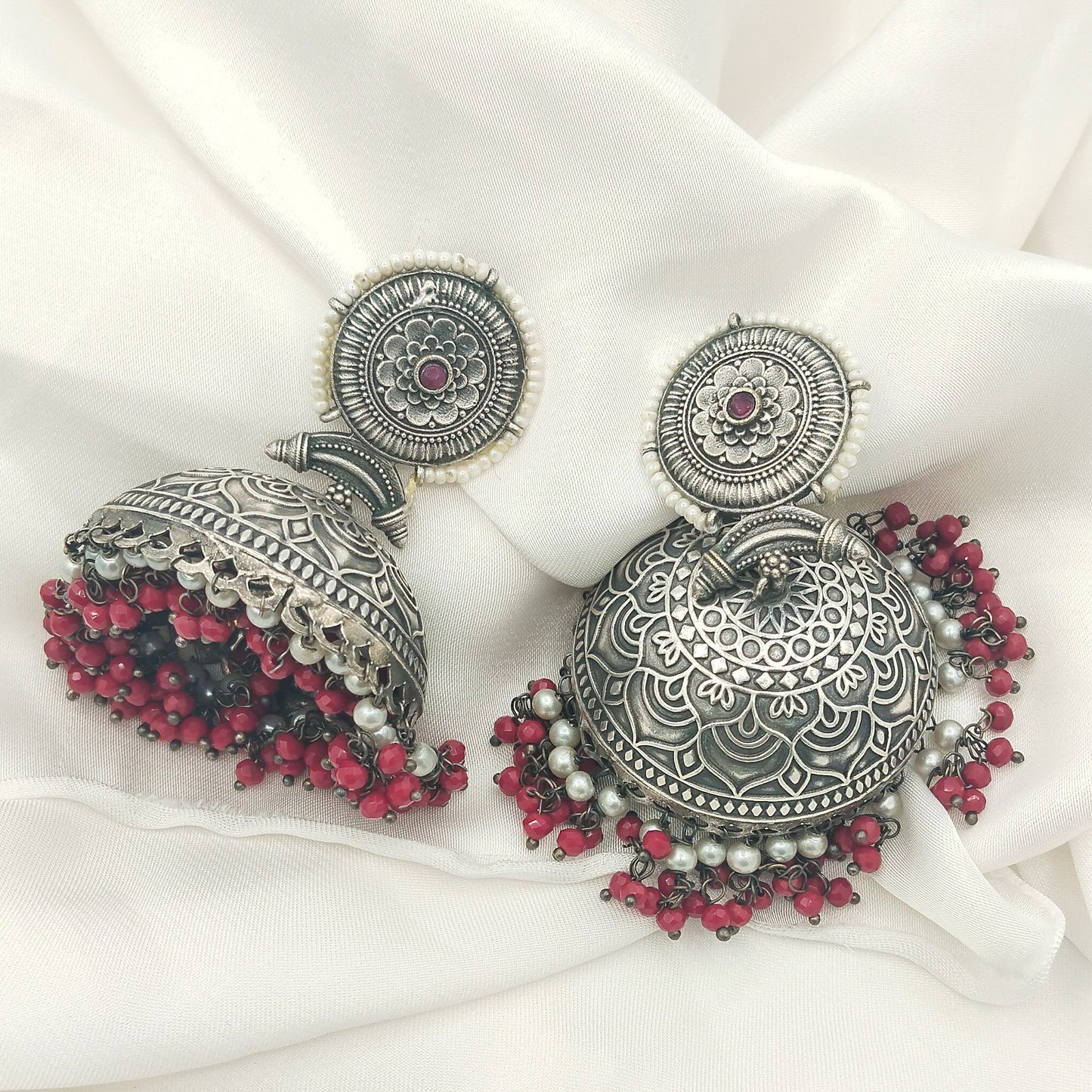 Zehra Jhumkay (Red)
