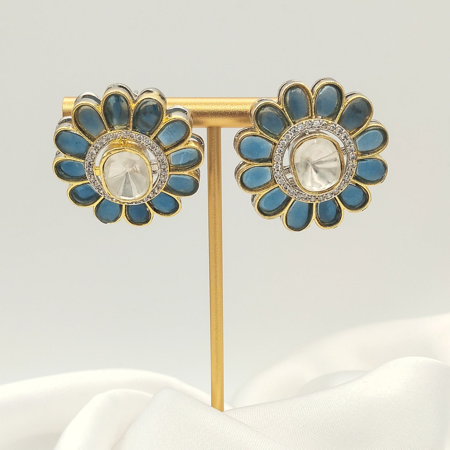 Mahin Gol (Blue)