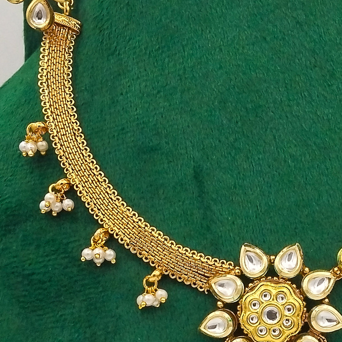 Shahbano Necklace Set