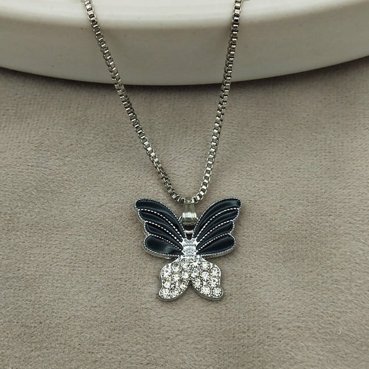 Vola Necklace