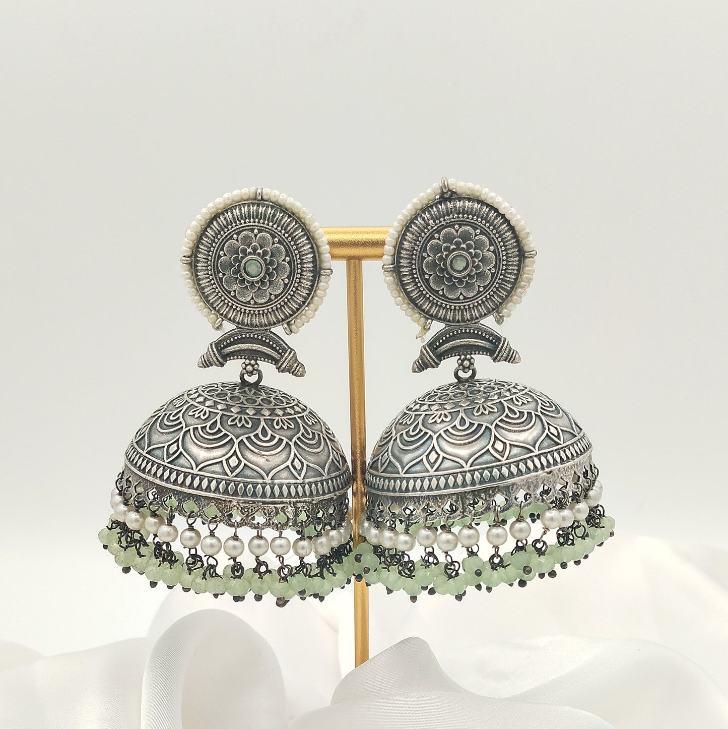 Zehra Jhumkay (Mint)