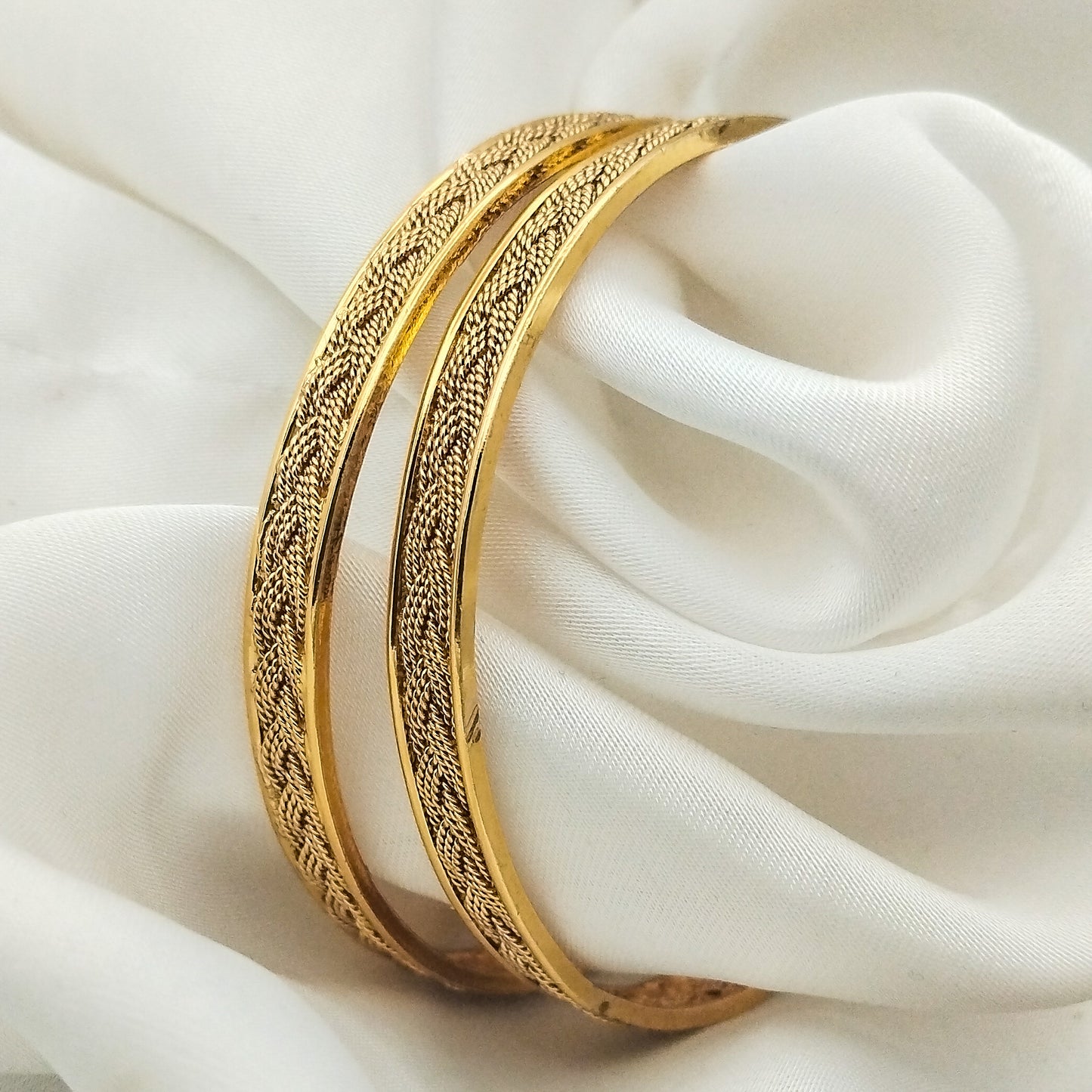 Mehwar Golden Karray (Pair)