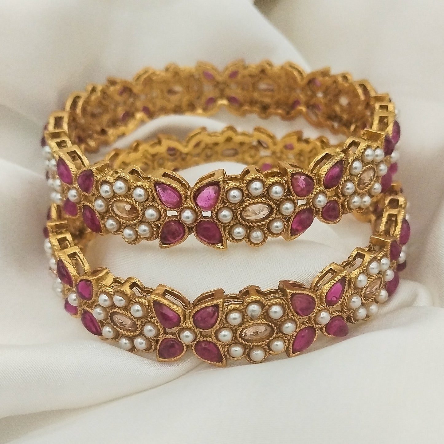 Lalmahal Karray (Pair)