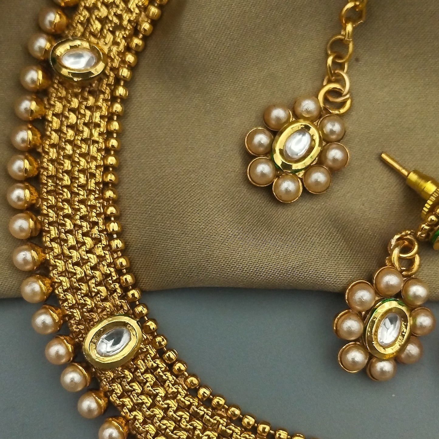 Sabeenah Necklace Set